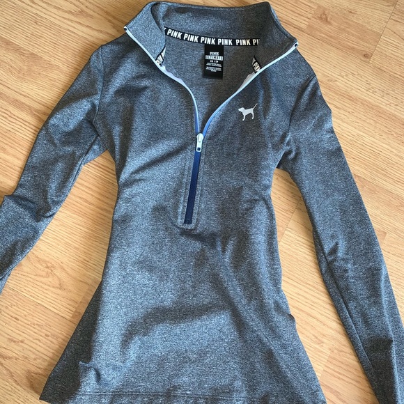 VS pink long sleeve sweater - Picture 4 of 6